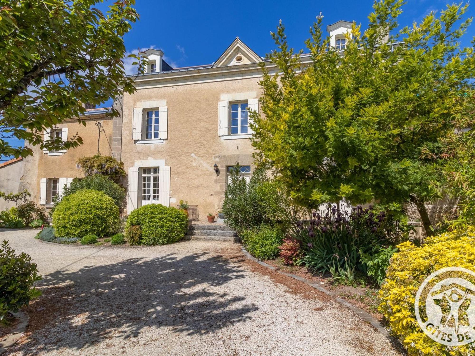 Bed and Breakfast Sejour De Charme Avec Piscine A Saint-Georges-Sur-Layon, Proche De Saumur Et Des Chateaux De La Loire - Fr-1-622-81 Doue-en-Anjou Exterior foto